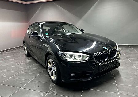 BMW 118 d Sport Line /ALU/LED/KLIMAA/SZHZNG/PDC