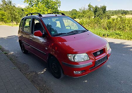 Hyundai Matrix 1.8 GLS. Klimaanlage, AHK.. Guter Zustand.