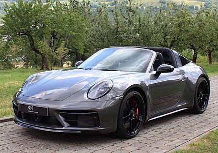 Porsche 992 Targa 4 GTS | Sport-Design | Vierradlenkung