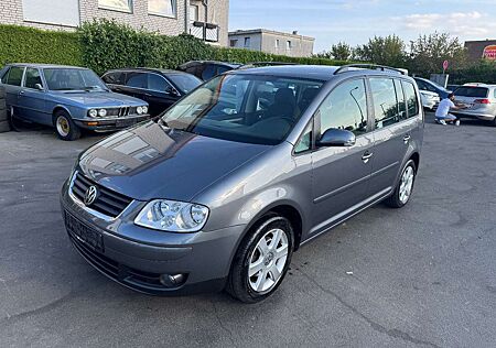VW Touran Volkswagen Goal