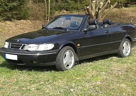 Saab 900 2.3i Cabrio SE