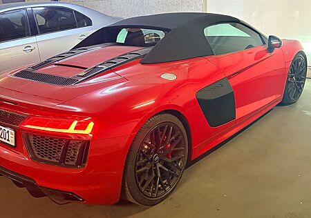 Audi R8 Spyder V10 5.2 FSI RWS S tronic