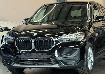 BMW X1 xDrive 18 d Advantage Panorama/AHK