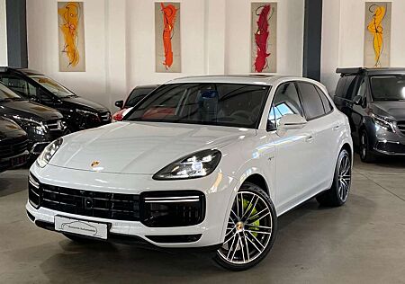 Porsche Cayenne Turbo S E Hybrid/Pano/HUD/Matrix/22´/BUR