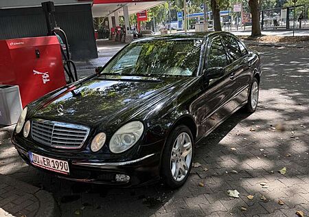 Mercedes-Benz E 200 Kompressor Automatik Elegance