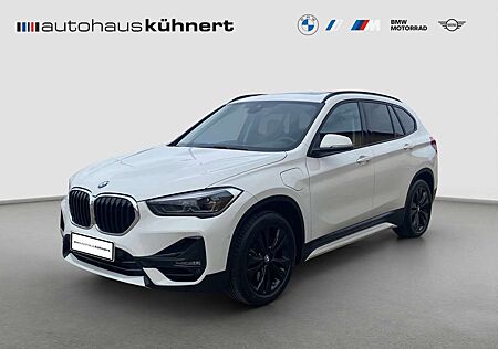 BMW X1 xDrive25e Sport Line LED PanoSD StHzg AHK SD