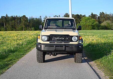 Toyota Land Cruiser GRJ 79 4.0 V6 5-Gang SC NESTLE OFFROAD