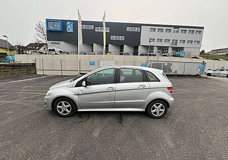 Mercedes-Benz B 180 Autotronic