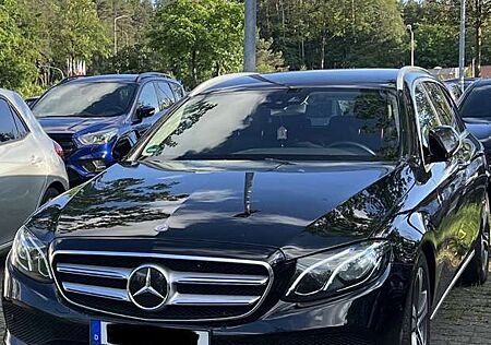 Mercedes-Benz E 300 d T 9G-TRONIC Avantgarde