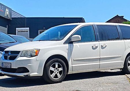 Dodge Grand Caravan LPG Leder 7 Sitzer