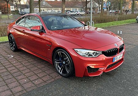 BMW M4 Coupé DKG Headupdisplay Carbon Lenkradheizung