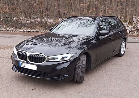 BMW 320i 320 Touring Aut.