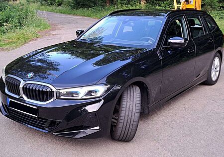 BMW 320i 320 Touring Aut.