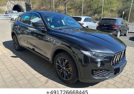 Maserati Levante Q4 Pano/360°/Sitzhz./Xenon/Leder