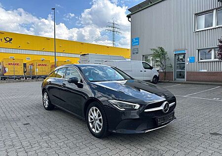 Mercedes-Benz CLA 200 CLA 200d MBUX Kamera Multibeam Distronic Ambient