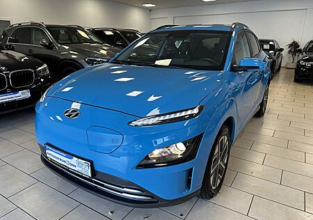 Hyundai Kona Edition 30+*2WD*Navi*CarPlay*Cam*SHZ*PDC*