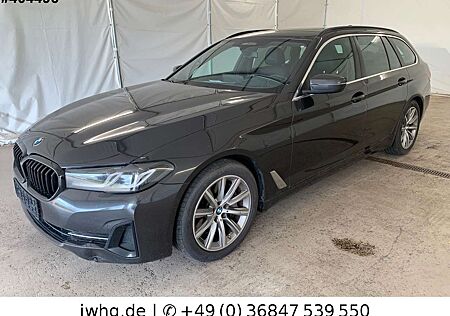 BMW 530 d T ACC+/LED+/COCKP-PRO/LEDER/HUD/STANDHZ/AHK
