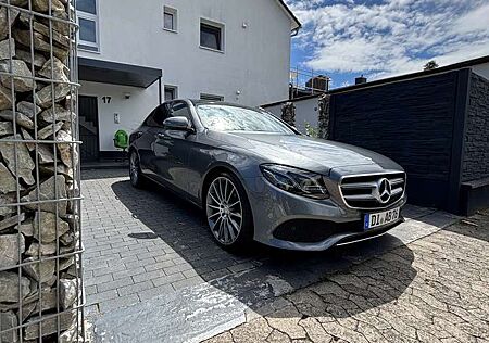 Mercedes-Benz E 220 d (213.004)