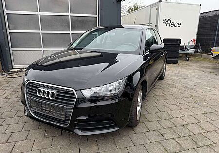 Audi A1 attraction+Winterräder+