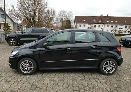 Mercedes-Benz B 200 B200*HU 02/25*Parkassistent*Teilleder*Panorama