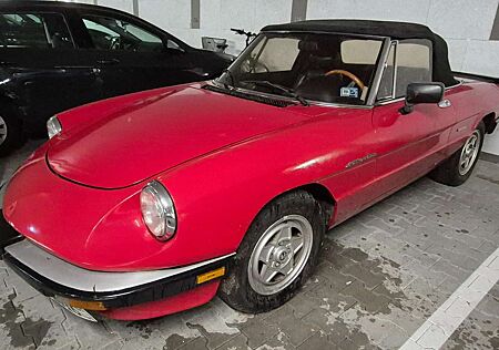 Alfa Romeo Spider 2.0