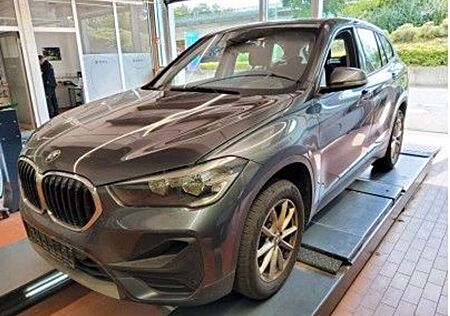 BMW X1 sD18d/Aut/Navi/ParkAs/ActGuard/Kamer/Temp