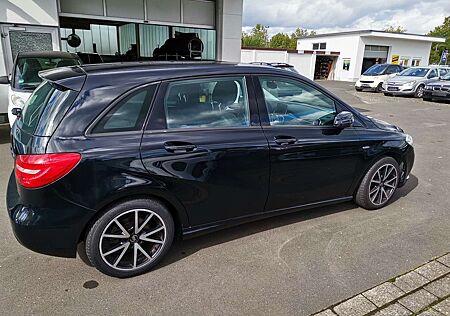 Mercedes-Benz B 180 NGT BlueEFFICIENCY