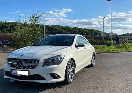 Mercedes-Benz CLA 180 (117.342)