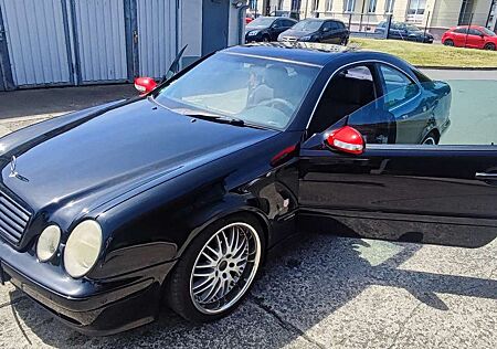 Mercedes-Benz CLK 200 Coupe Kompressor Avantgarde