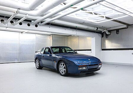 Porsche 944 Turbo 250 PS