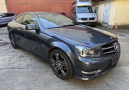 Mercedes-Benz C 180 Coupe CGI Edition C AMG LOOK