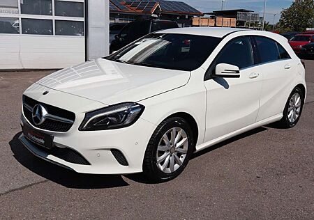 Mercedes-Benz A 180 Urban Navi_Xenon_Totwinkel_Alu_2.Hand