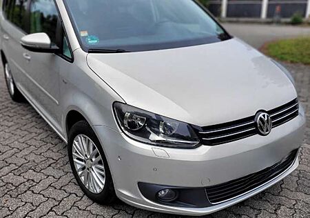 VW Touran Volkswagen 1.2 TSI BlueMotion Technology Cup