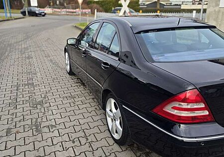 Mercedes-Benz C 320 CDI 7G-TRONIC Avantgarde Sport Edition +