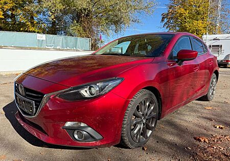 Mazda 3 Lim. Sports-Line Navi PDC BOSE 18 Zoll
