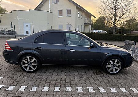 Ford Mondeo 2.2 TDCi