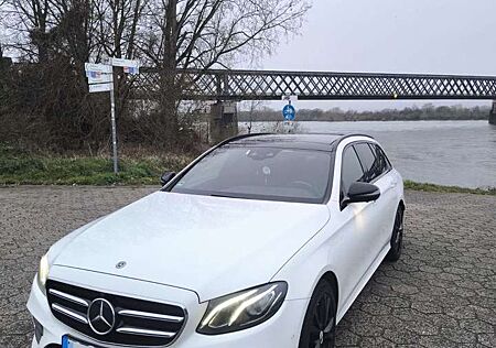Mercedes-Benz E 350 T-Modell d 4Matic - VOLL - AMG -