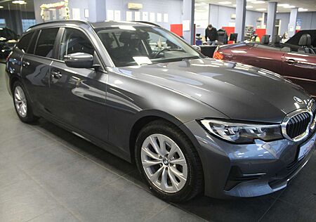 BMW 320d 320 Touring xDrive Aut. Advantage