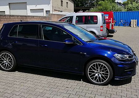 VW Golf Volkswagen Diesel 2.0 TDI DSG R-Line Highline LED AHK