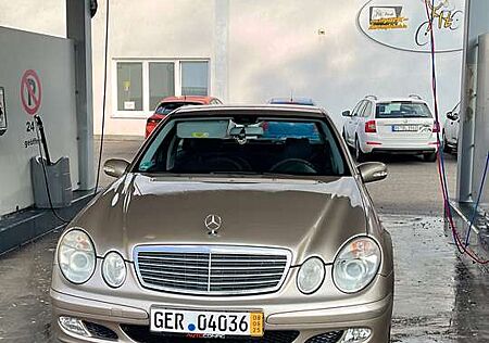 Mercedes-Benz E 240 Classic