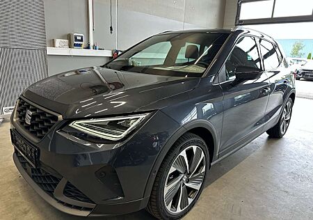 Seat Arona 1,5TSI DSG FR 18´´AHK Alcant. Full LED NAV