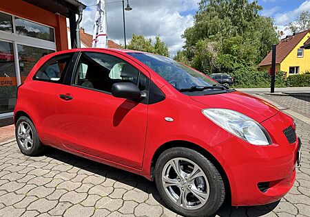 Toyota Yaris Cool * Neuer Tüv und Garantie 1Jahr *
