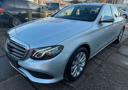 Mercedes-Benz E 200 Limousine *AUTOMATIK*ERSTBESITZ*25.000KM*