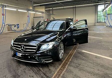 Mercedes-Benz E 220 d 9G-TRONIC AMG Line