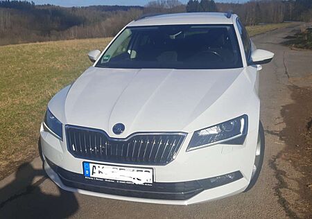 Skoda Superb Combi 2.0 TDI DSG Ambition