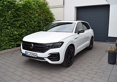 VW Touareg Volkswagen 3.0 TDI V6 R-Line 4Motion