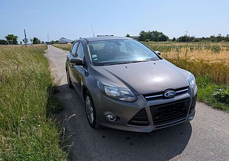 Ford Focus 1.0 EcoBoost Start-Stopp-System Titanium