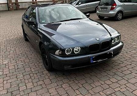 BMW 520i 520