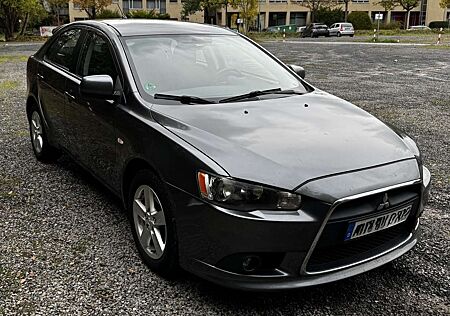 Mitsubishi Lancer Fließheck Diesel 2.0 DI-D Intense