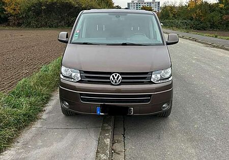VW T5 Multivan Volkswagen Multivan Highline